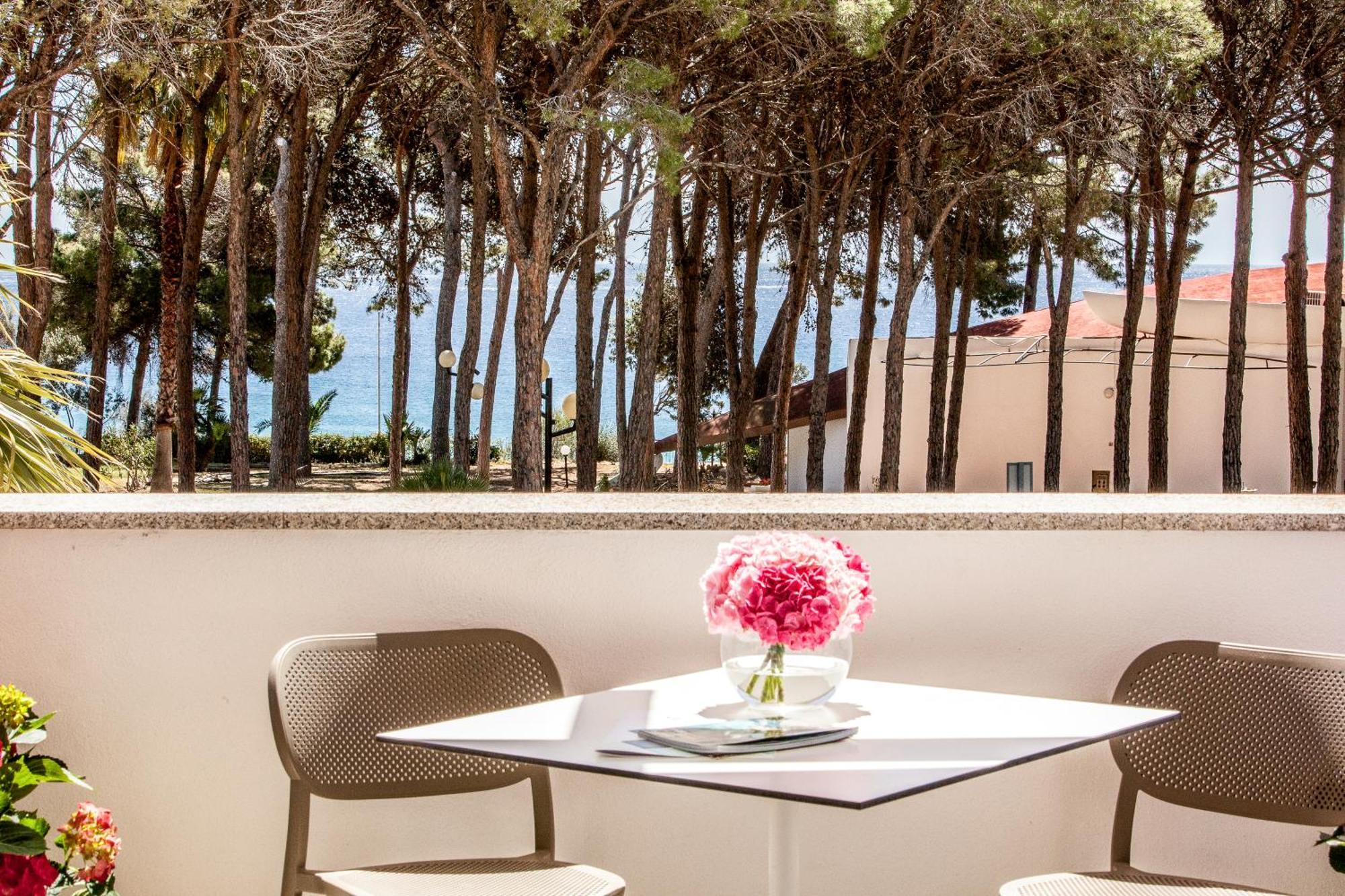 Hotel New Barcavela سانتا مارغريتا دي المظهر الخارجي الصورة